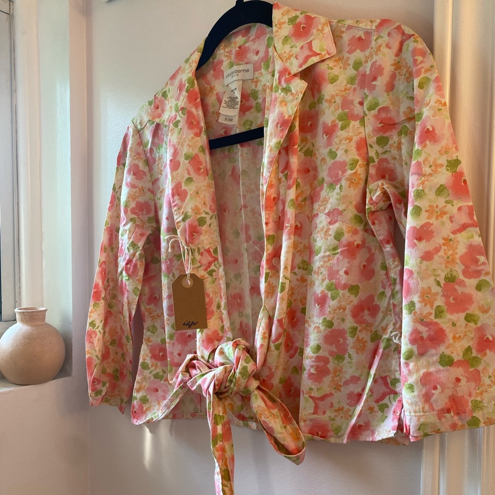 Gorgeous Floral Vintage Wrap Blouse